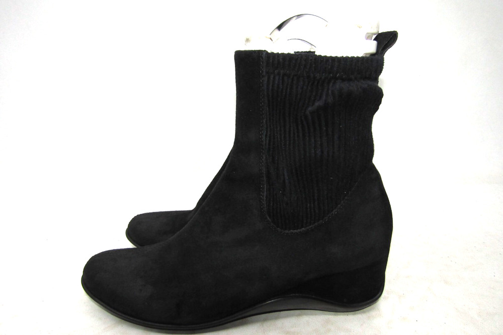Aquatalia Womens Size 6 Black Suede Chelsea Ankle Fashion Boots Booties